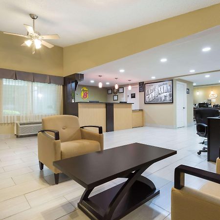 Super 8 By Wyndham Aberdeen Southern Pines Екстериор снимка