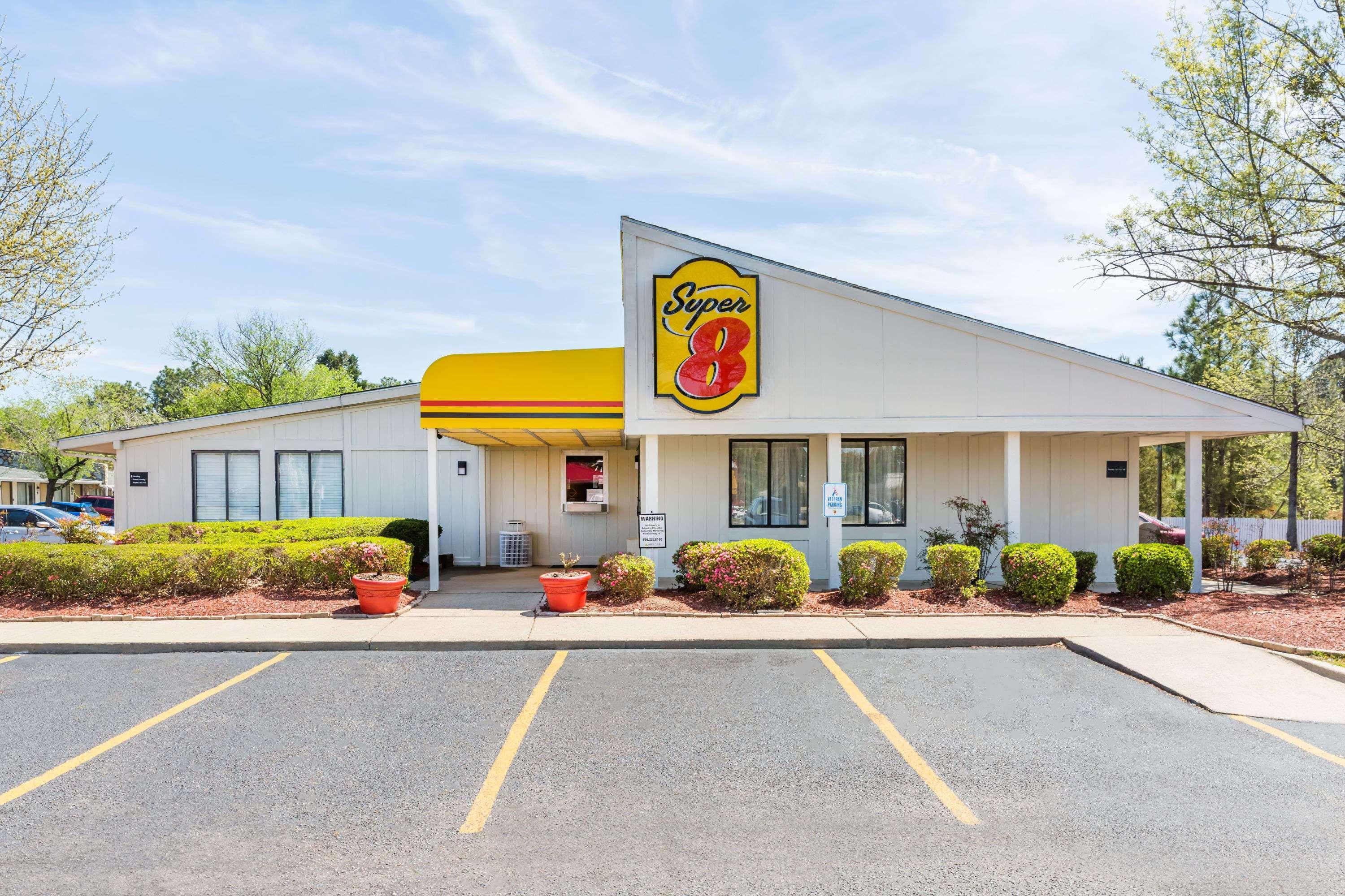 Super 8 By Wyndham Aberdeen Southern Pines Екстериор снимка